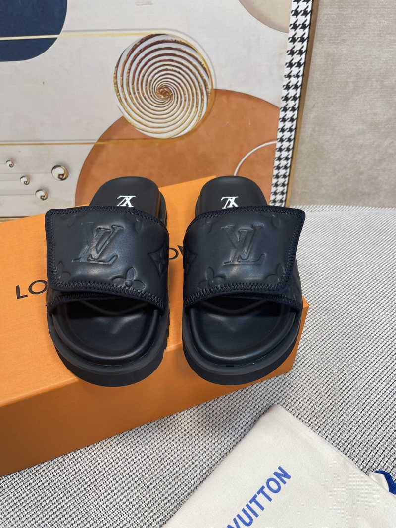 Louis Vuitton Slippers